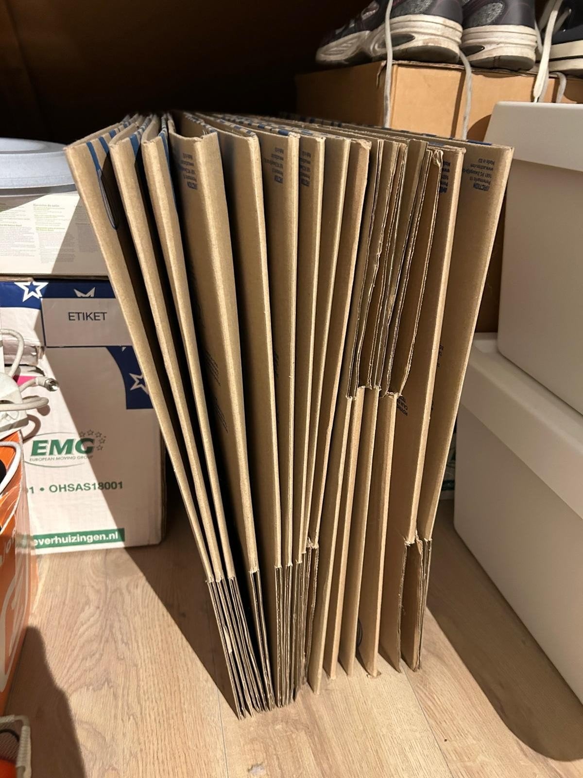Verhuisdozen circa 40 stuks, Doe-het-zelf en Verbouw, Kratten en Dozen, Ophalen, 40 tot 60 cm, Opvouwbaar, 50 tot 75 cm