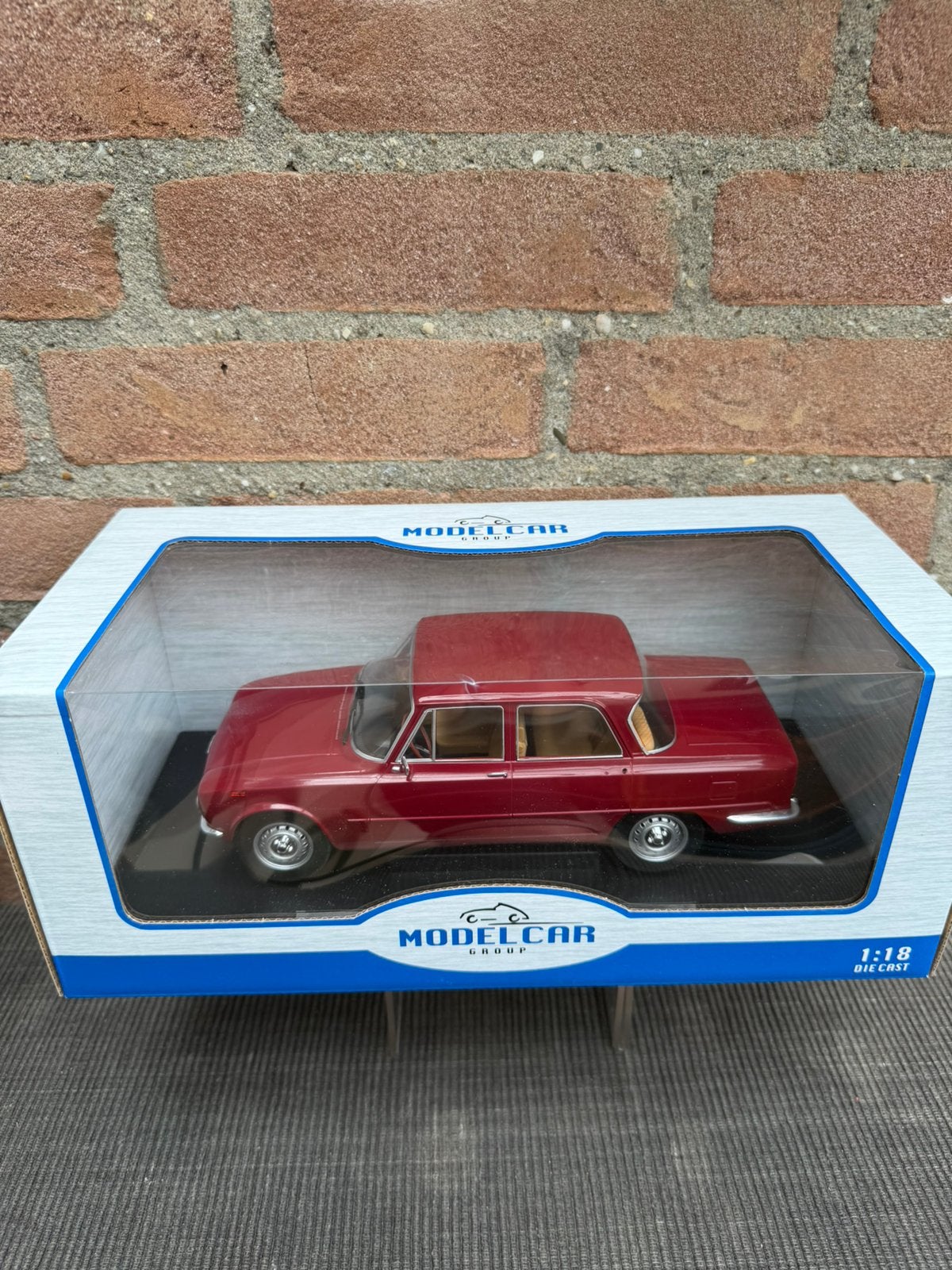 1:18 MCG Alfa Romeo Giulia Nuova super …. 39,50, Ophalen of Verzenden, Zo goed als nieuw, Overige merken