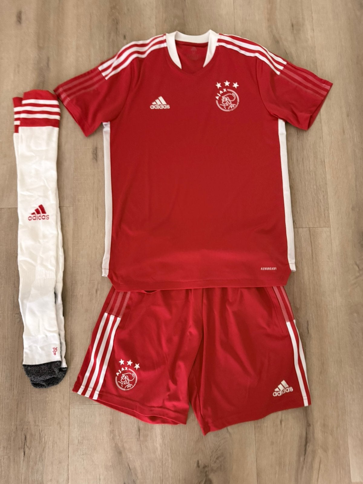 Ajax tenue maat M, Maat M, Ophalen of Verzenden, Zo goed als nieuw, Set