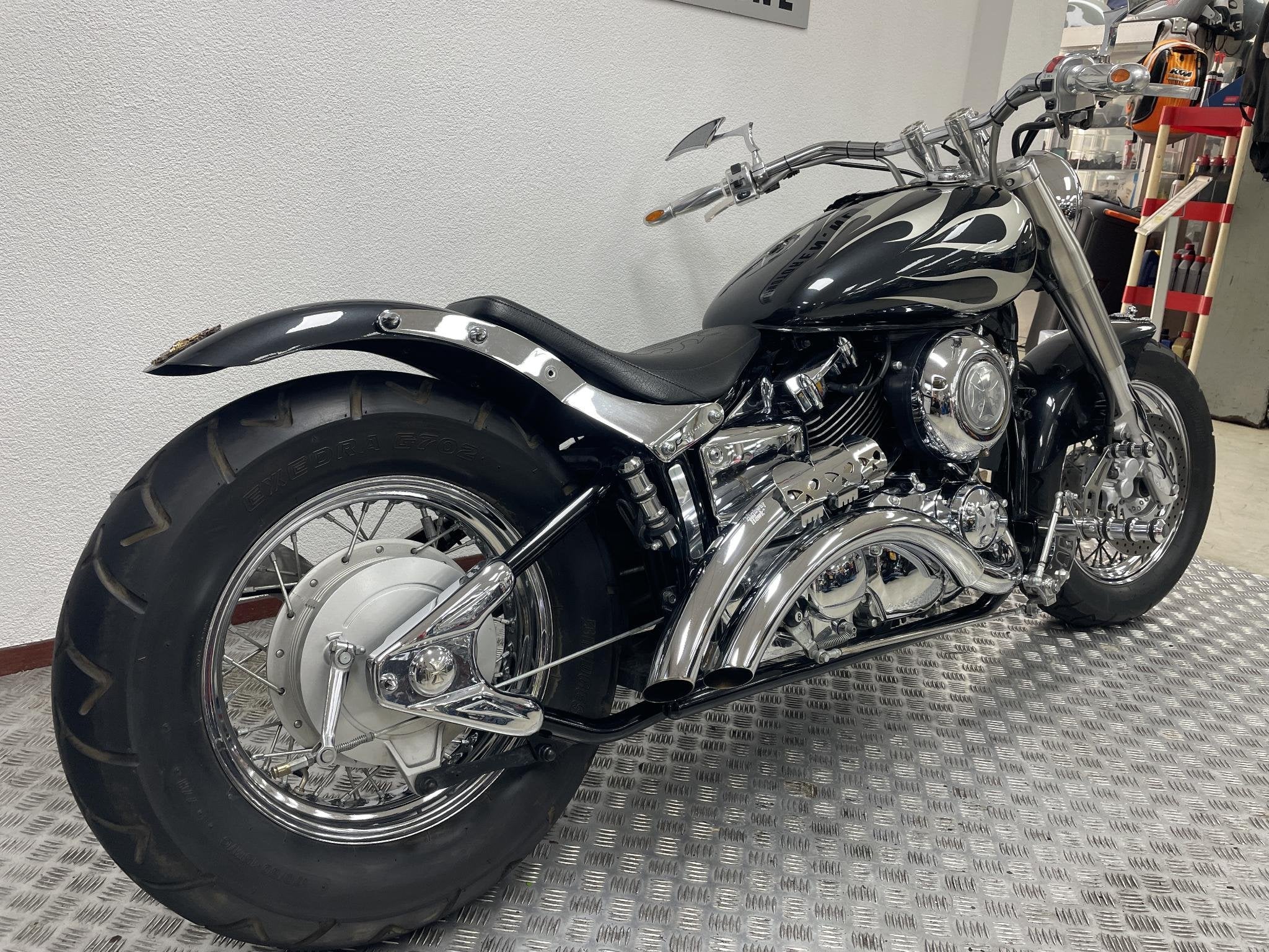 Yamaha XVS 650 A DRAGSTAR DRAG STAR CLASSIC SPECIAL BOVAG, Motoren, Info@yamaha-motor.eu, Koolhovenlaan 101
1119 NC  Schiphol-Rijk, NL