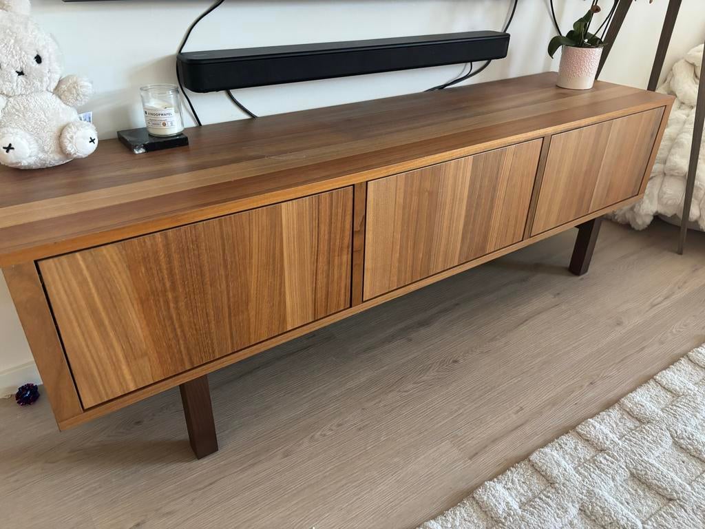 IKEA Stockholm TV-kast 160 walnoot - Topstaat!, Ophalen, 150 tot 200 cm, Zo goed als nieuw, Minder dan 100 cm