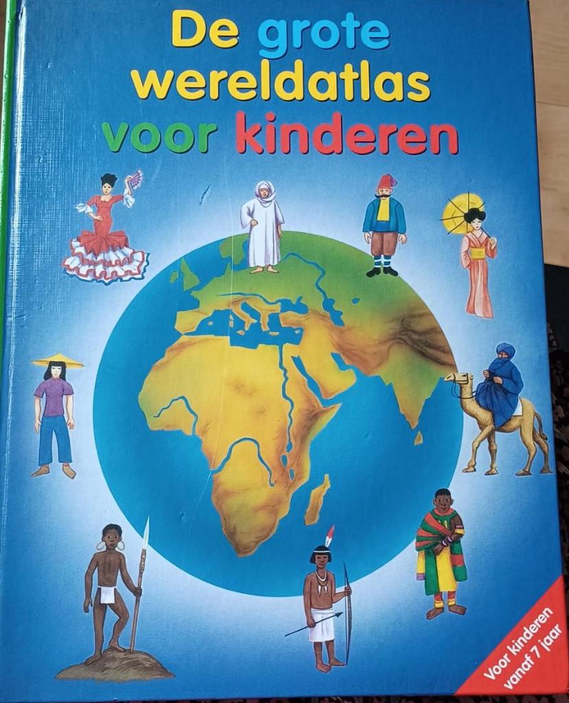 Boek - De grote wereldatlas voor kinderen, Overige atlassen, 2000 tot heden, Ophalen of Verzenden, Zo goed als nieuw