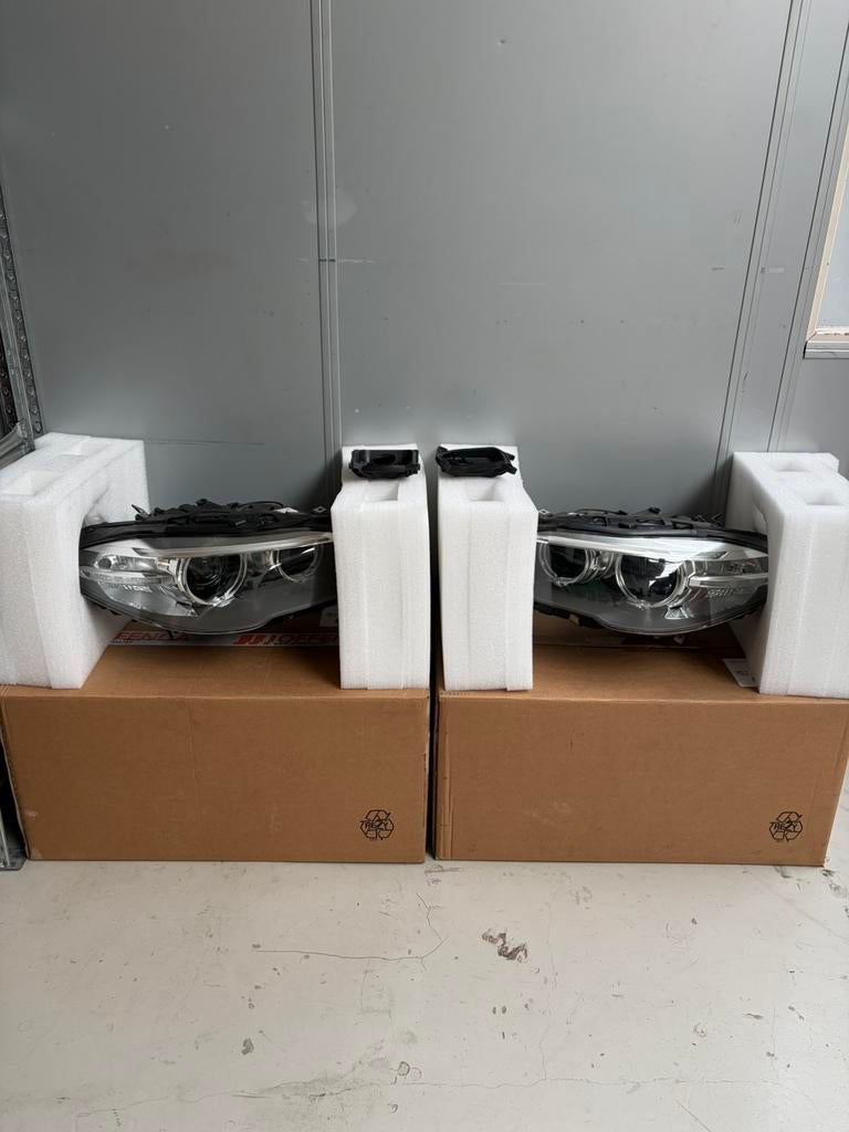 Koplampen BMW 5 serie F10/F11 LCI origineel, Ophalen of Verzenden, Gebruikt, BMW