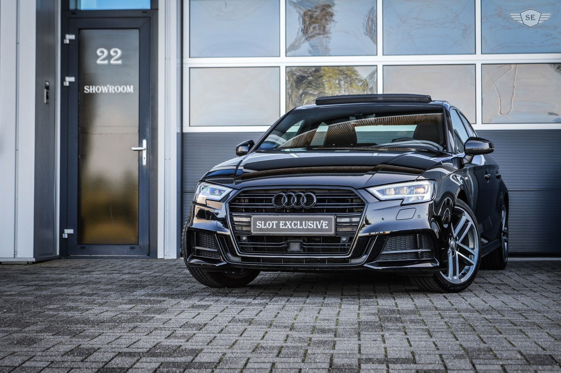 Audi A3 Limousine 35 TFSI CoD Advance Sport|PANO|B&O|VIRTUAL, 4 cilinders, 150 pk, Alcantara, Zwart