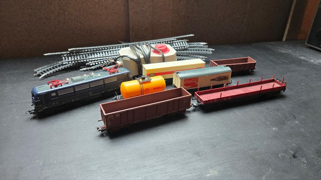 Lima HO Treinset met Locomotief, 6 Wagons en Rails, Gelijkstroom, Ophalen of Verzenden, Analoog, Lima