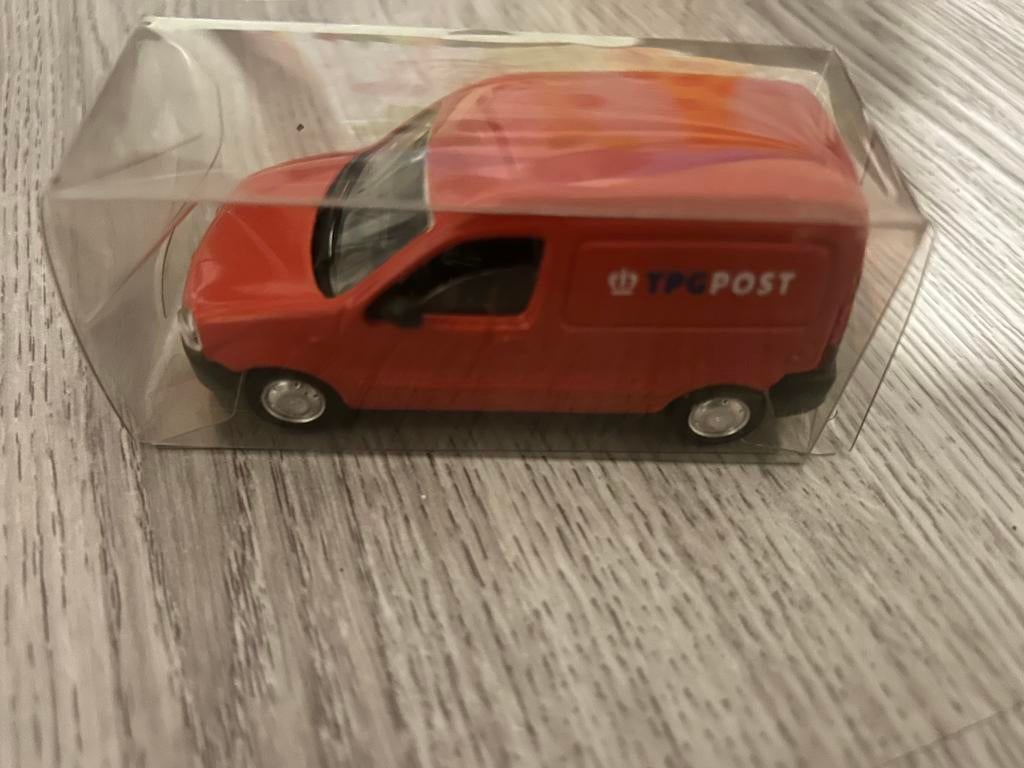 Solido 1:43 Renault Kangoo TPG Post (rood) in originele doos, Hobby en Vrije tijd, Ophalen of Verzenden, Nieuw, Auto, Overige merken