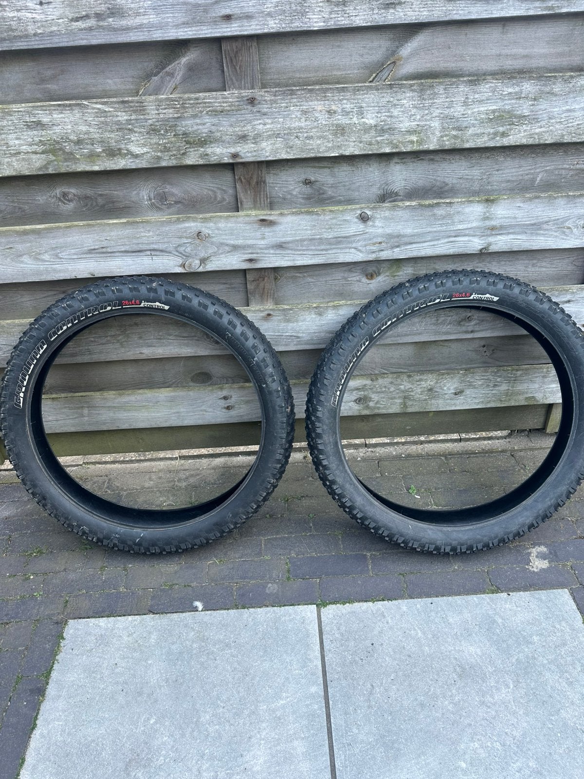2x Specialized Ground Control 26x4,6 inch voor de Fatbike, Ophalen of Verzenden