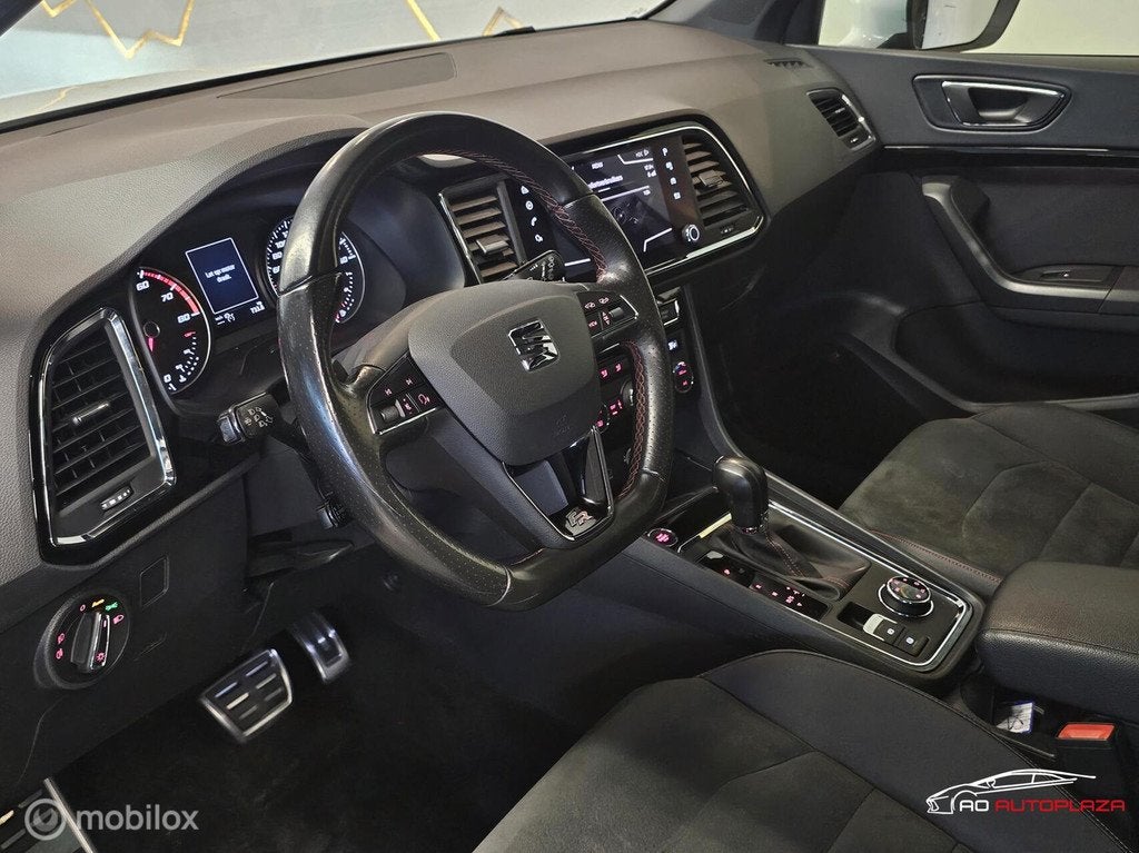 Seat Ateca 2.0 TSI FR 4DRIVE Panorama/360 camera/Trekhaak/Be, Automaat, 1441 kg, Automatische klimaatregeling, Zwart