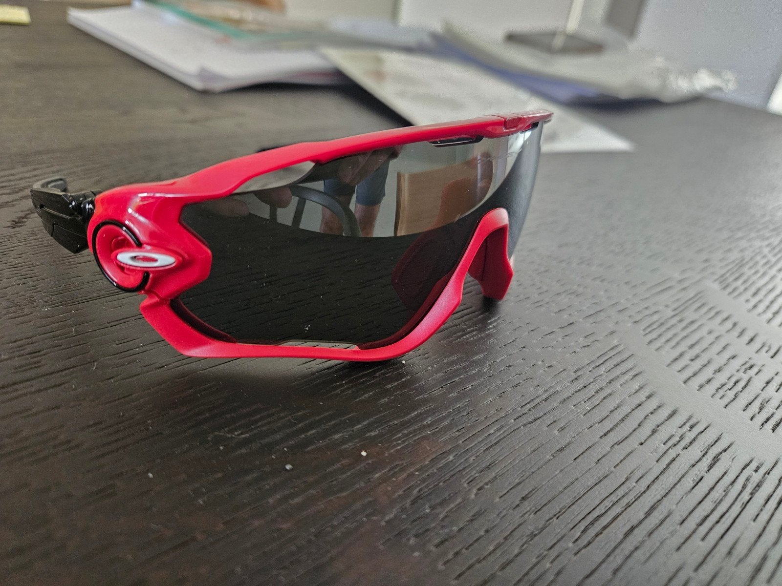 Oakley sportzonnebril met extra lens en hoesje, Sieraden, Tassen en Uiterlijk, Zonnebrillen en Brillen | Heren, Gebruikt, Zonnebril