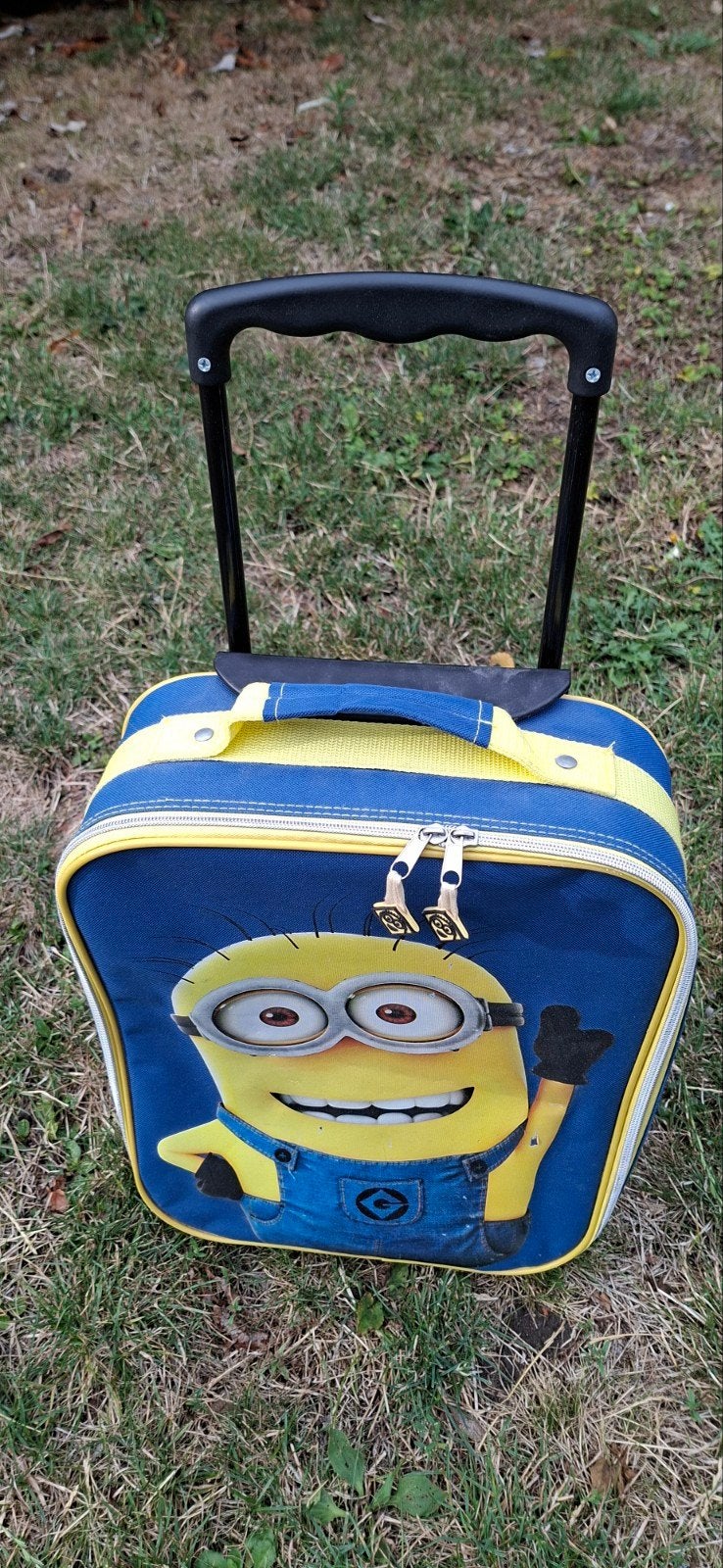 Leuke Minions rolkoffer, Sieraden, Tassen en Uiterlijk, Koffers, Wieltjes, Gebruikt, Minder dan 50 cm, Ophalen of Verzenden