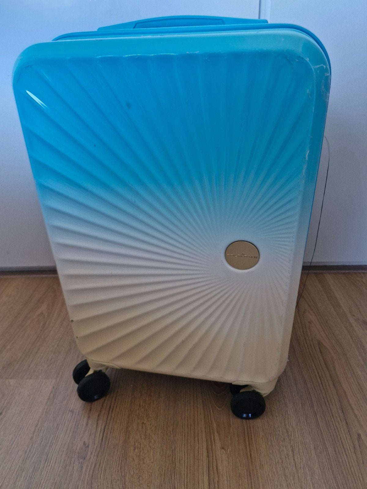 Mooie kleine koffer met wieltjes en slot, Gebruikt, 50 tot 60 cm, Hard kunststof, 35 tot 45 cm
