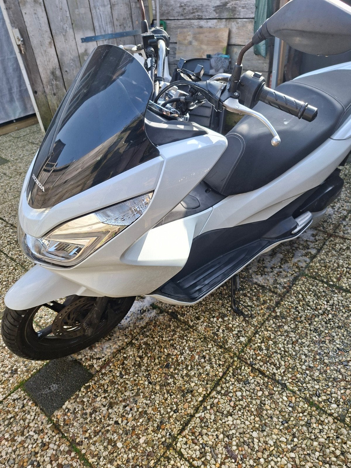 Honda pcx150,  kleur wit, Fietsen en Brommers, Ophalen of Verzenden, Benzine, Overige modellen