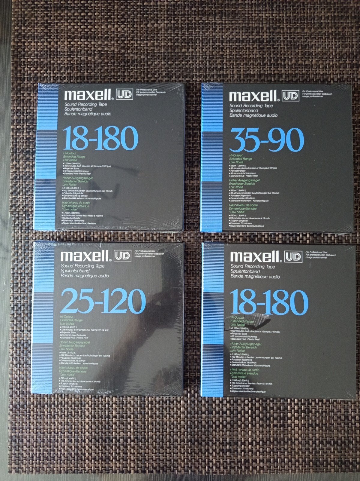 4x NOS Maxell UD Reel-to-Reel tapes — Geseald, spoelenbanden, 2 t/m 25 bandjes, Overige genres, Ophalen of Verzenden, Nieuw in verpakking