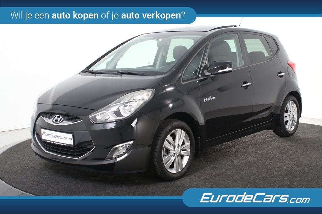 Hyundai ix20 1.4i i-Vision *Navigatie*Panoramadak*Camera*, Auto's, Voorwielaandrijving, Euro 5, Stof, Gebruikt