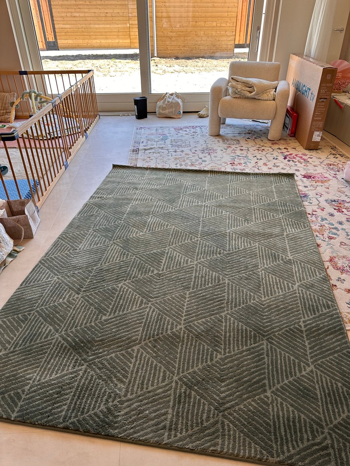 Groen vloerkleed 240x170 cm - Nieuwstaat, Huis en Inrichting, 150 tot 200 cm, 200 cm of meer, Ophalen of Verzenden, Zo goed als nieuw