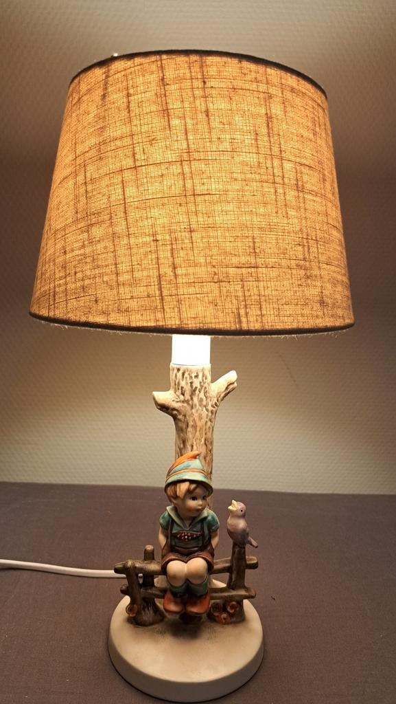 Hummel lamp 35 cm hoog in zeer goede staat, Verzenden