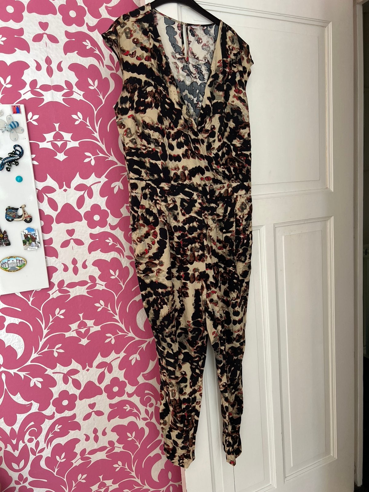 Prachtige jumpsuit maat s’Oliver maat 42, Kleding | Dames, Jumpsuits, Ophalen of Verzenden, Gedragen, Maat 42/44 (L)