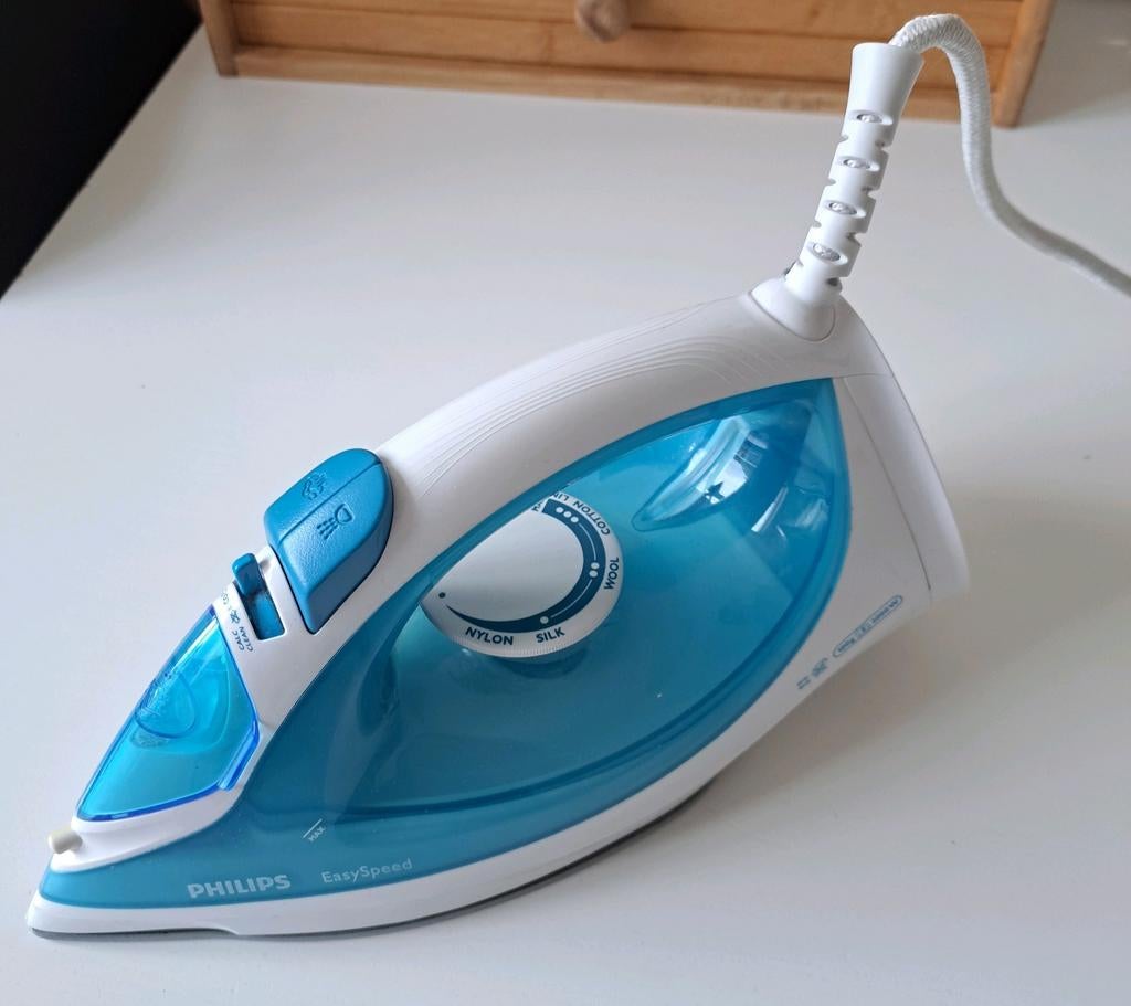 Philips GC1028 EasySpeed Strijkijzer - Blauw/Wit, Ophalen of Verzenden, Zo goed als nieuw, Strijkijzer met snoer