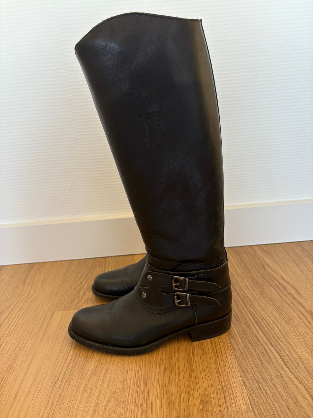 Sendra laarzen 39, Ophalen of Verzenden, Zo goed als nieuw, Zwart, Hoge laarzen