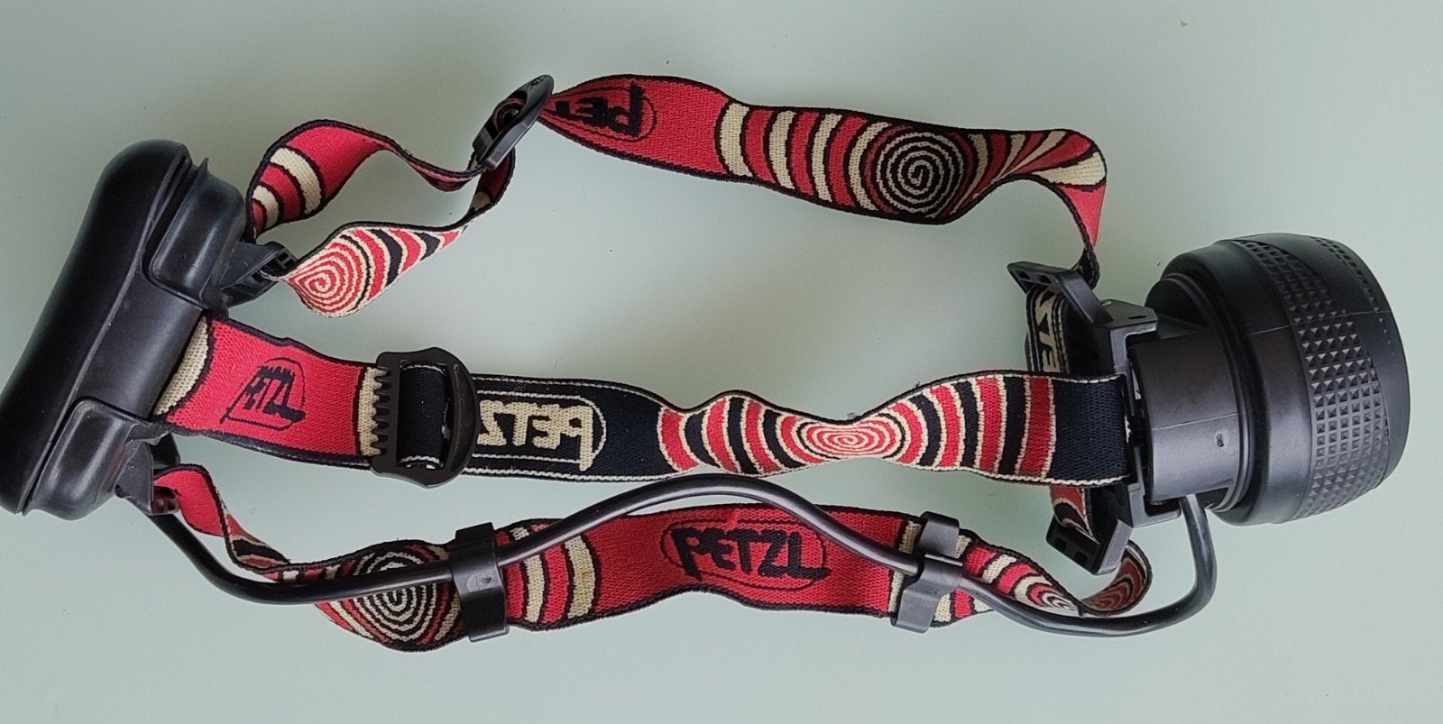 Petzl hoofdlamp, degelijke kwaliteit, Ophalen of Verzenden, Batterij