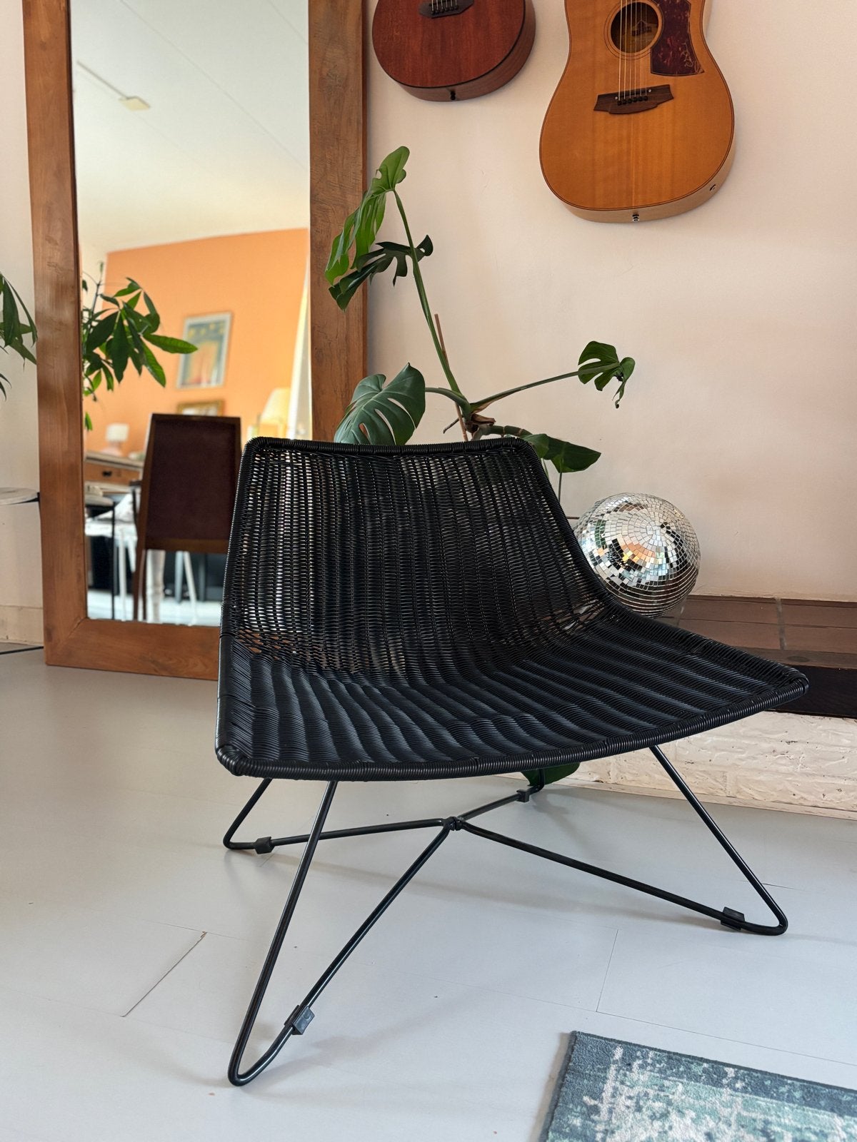 Woood Draagfauteuil - Zwart Rotan, Huis en Inrichting, Ophalen, Zo goed als nieuw, Riet of Rotan, 75 tot 100 cm