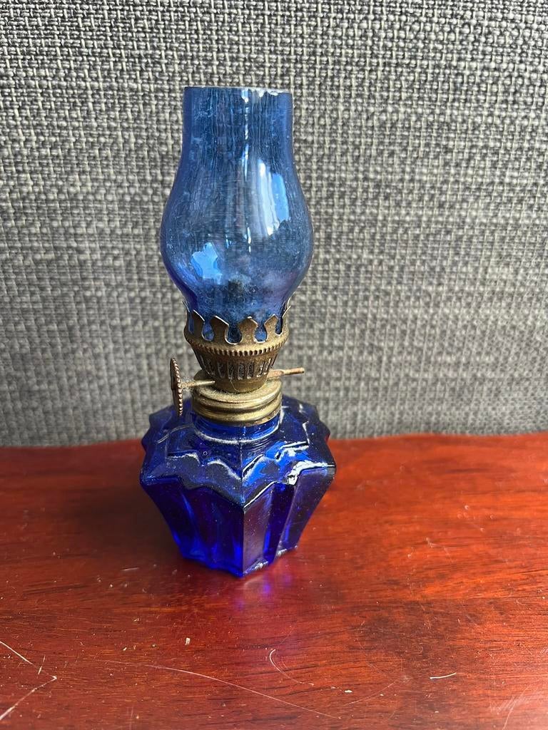 Petroleumlamp, Antiek en Kunst, Antiek | Lampen, Ophalen of Verzenden