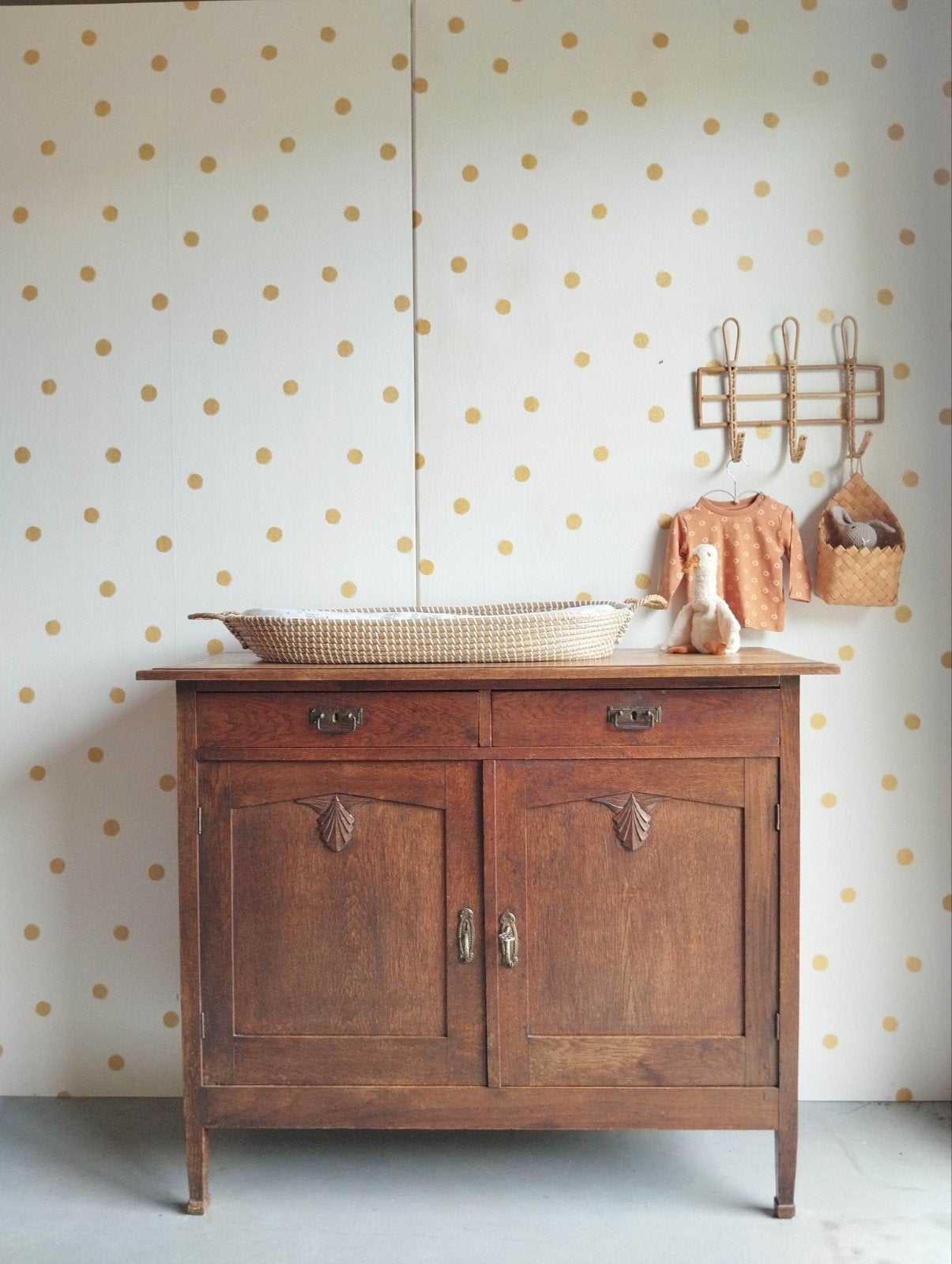 Vintage dressoir eikenhout / Antiek / Retro / Art Deco, Huis en Inrichting, Kasten | Dressoirs, Ophalen of Verzenden, 25 tot 50 cm
