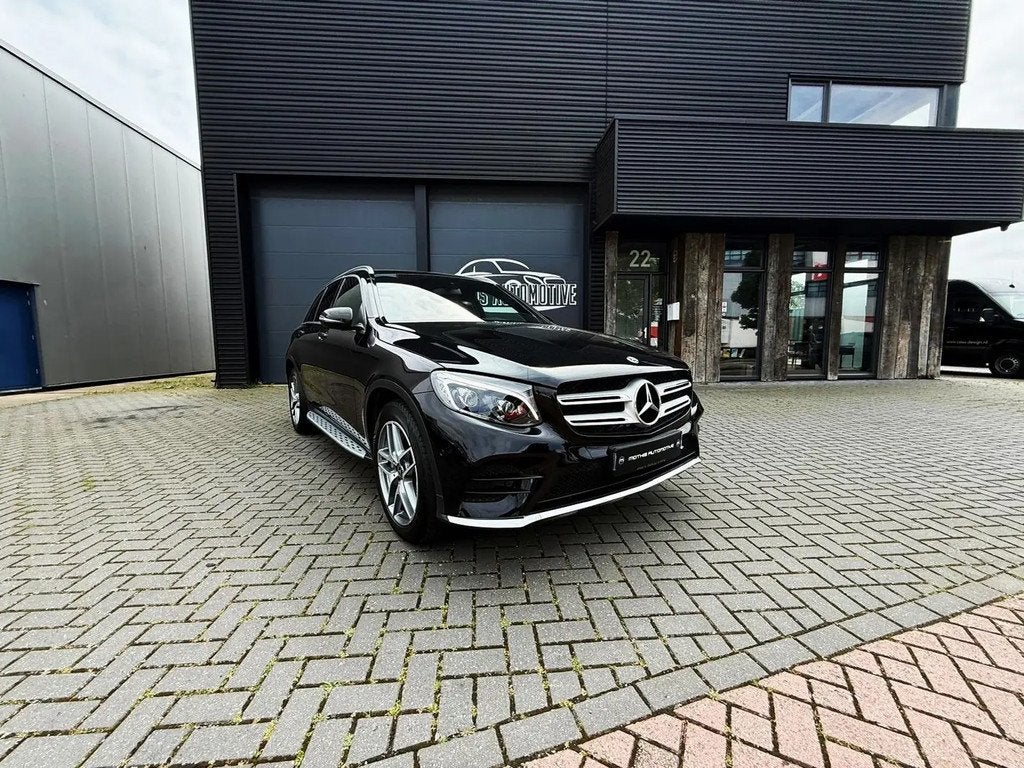 Mercedes-Benz GLC-Klasse 250 4MATIC Premium Plu € 26.950,0, 15 km/l, Gebruikt, 4 cilinders, Zwart