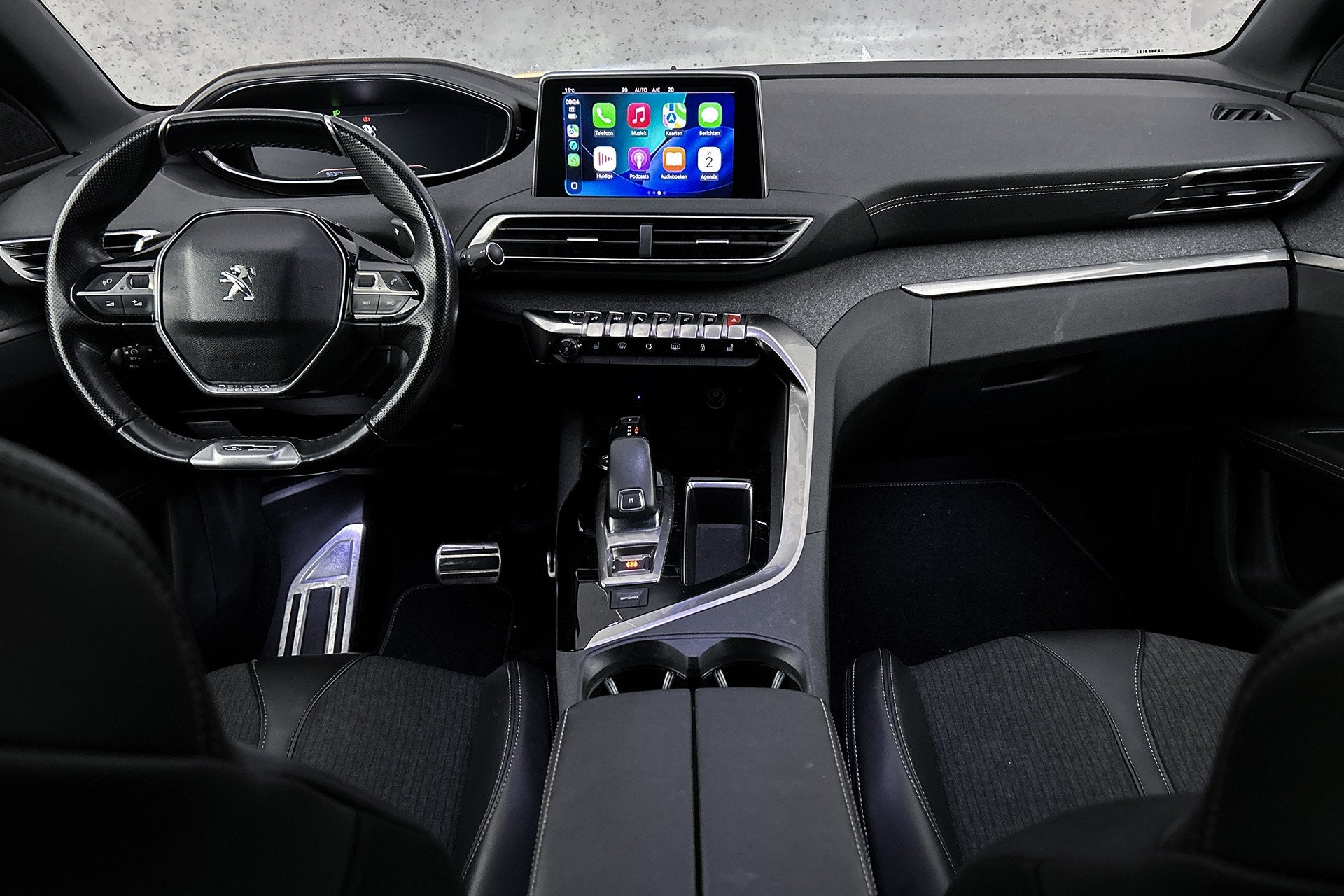 Peugeot 3008 1.6 e-THP GT Line | Trekhaak | Camera | Half le, Auto's, Euro 6, 4 cilinders, Leder en Stof, Zwart