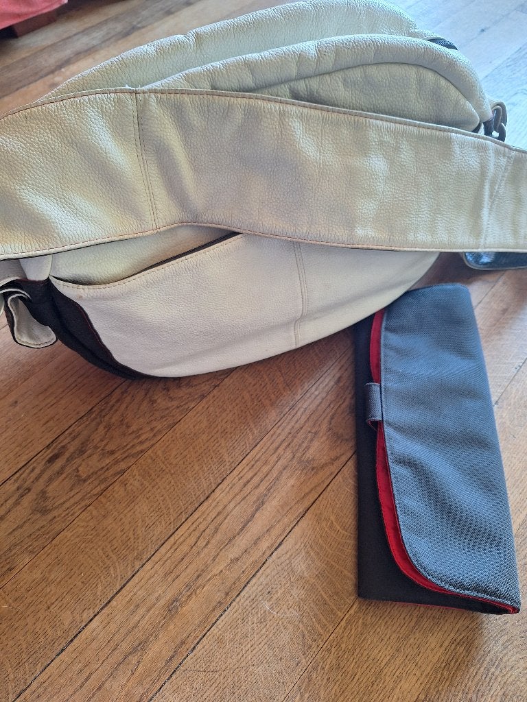 Bugaboo leren luiertas, Gebruikt, Extra vakken, Bugaboo, Ophalen of Verzenden