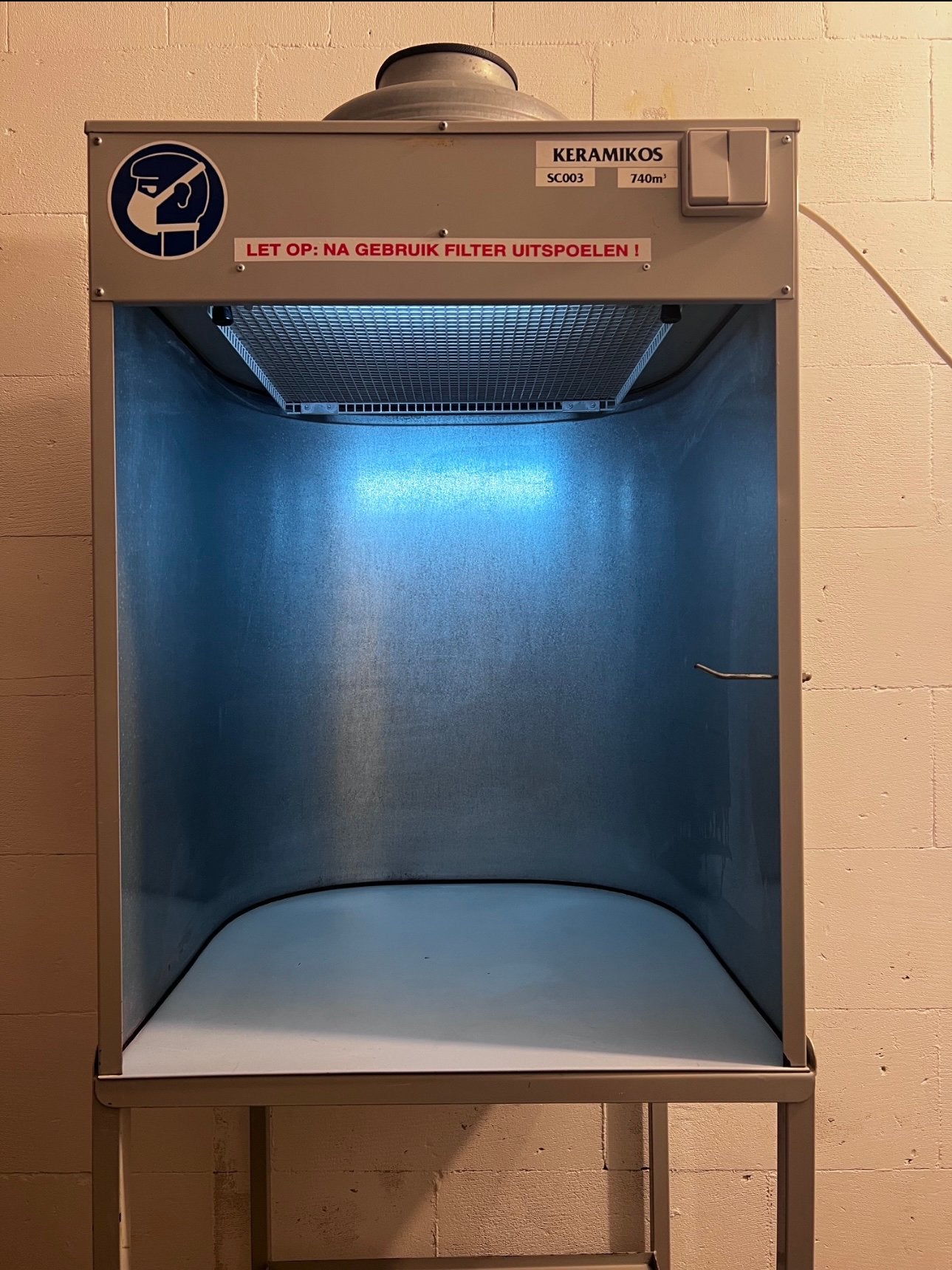 SPUITCABINE met electrische afzuiger en filter KERAMIKOS, Ophalen, Zo goed als nieuw