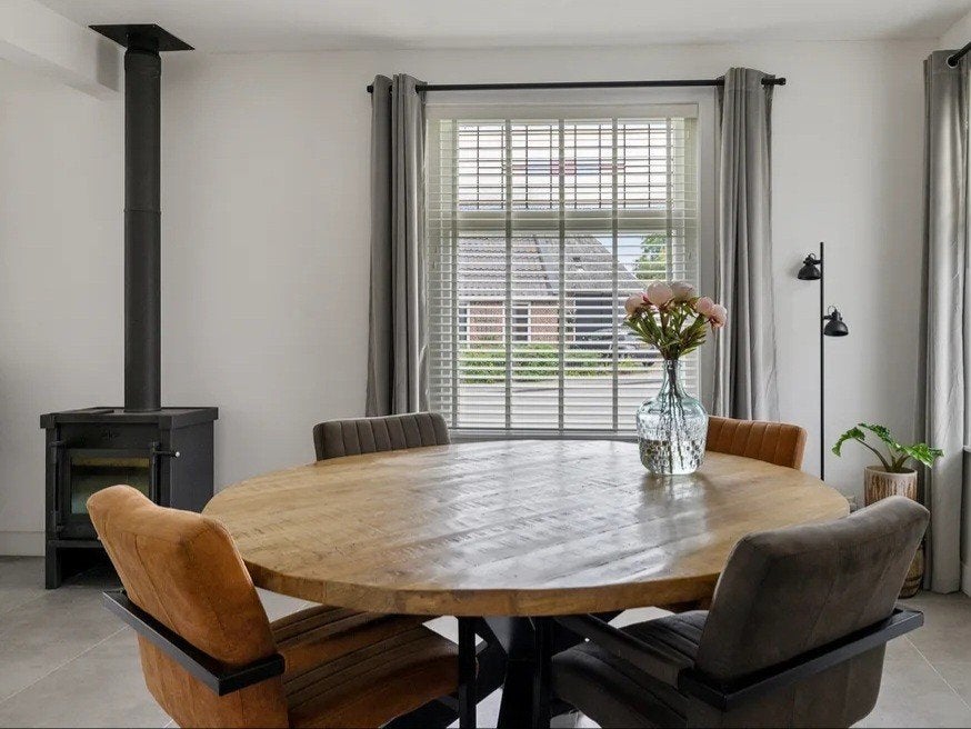Eettafel, Ophalen, Rond, Zo goed als nieuw, 100 tot 150 cm