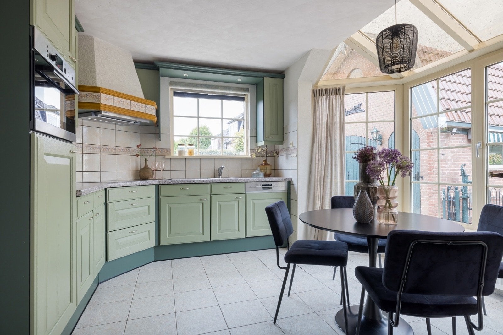 Complete hoekkeuken met apparatuur - Lichtgroen, Huis en Inrichting, Keuken | Complete keukens, Ophalen, Gebruikt, Hoekkeuken