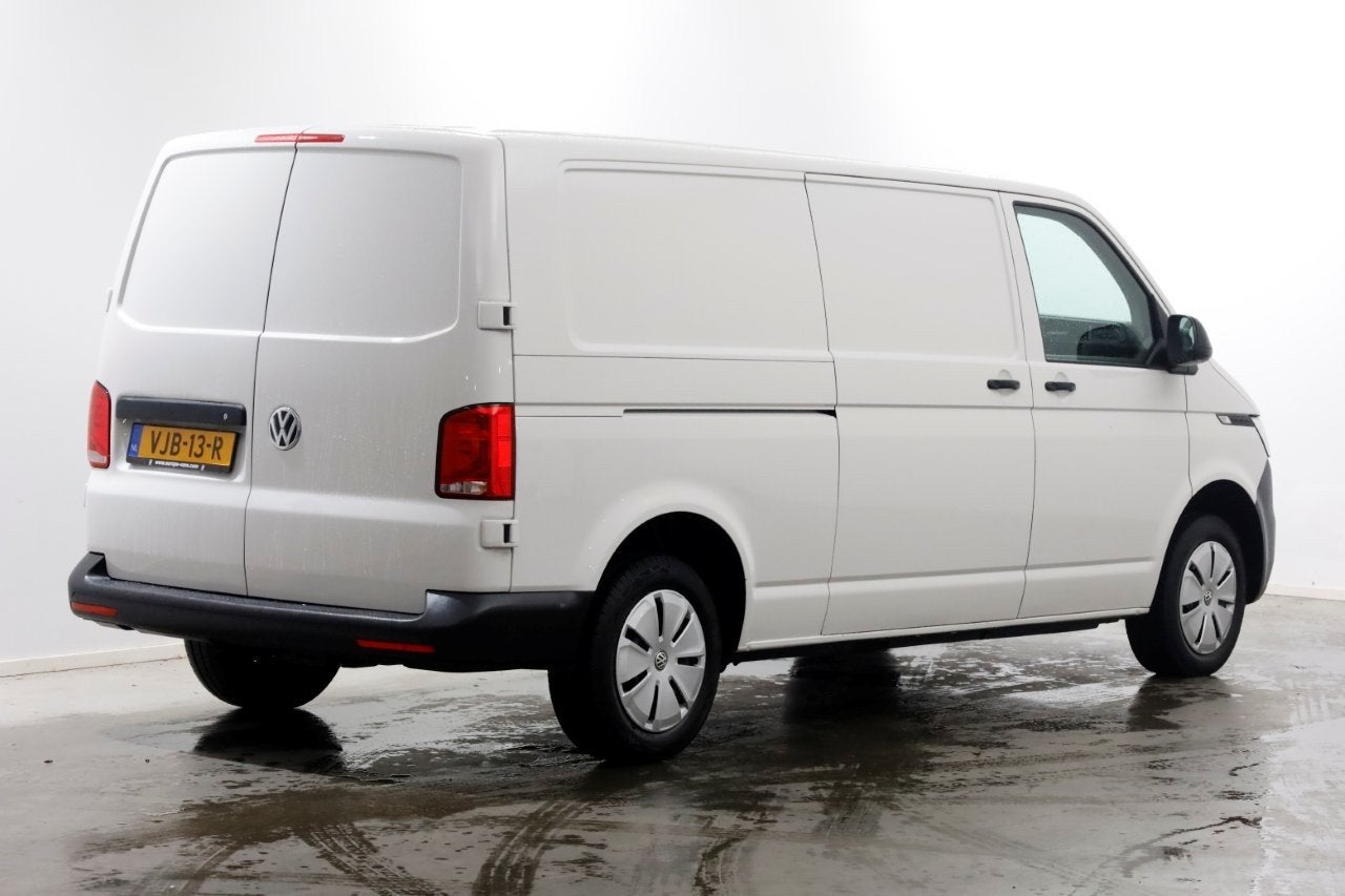 Volkswagen Transporter T6.1 2.0 TDI 110pk Lang Airco/CarPlay, Auto's, Voorwielaandrijving, Dealer onderhouden, Gebruikt, Euro 6