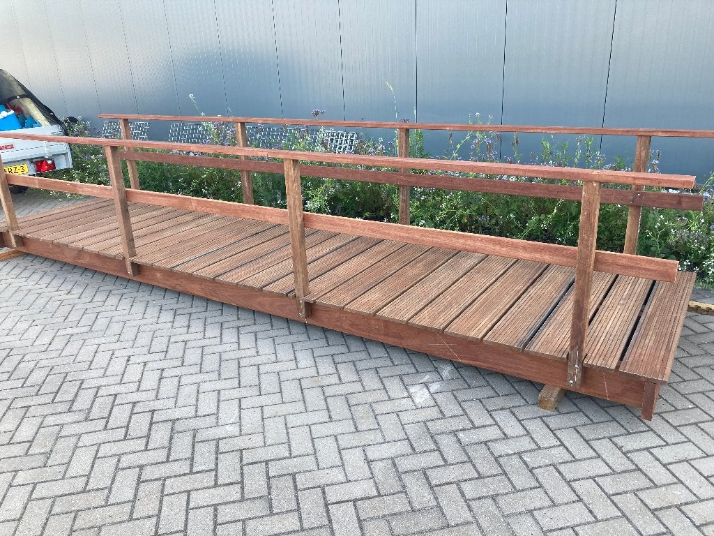 hardhouten brug fietsbrug voetgangersbrug slootbrug, Tuin en Terras, Ophalen, Nieuw