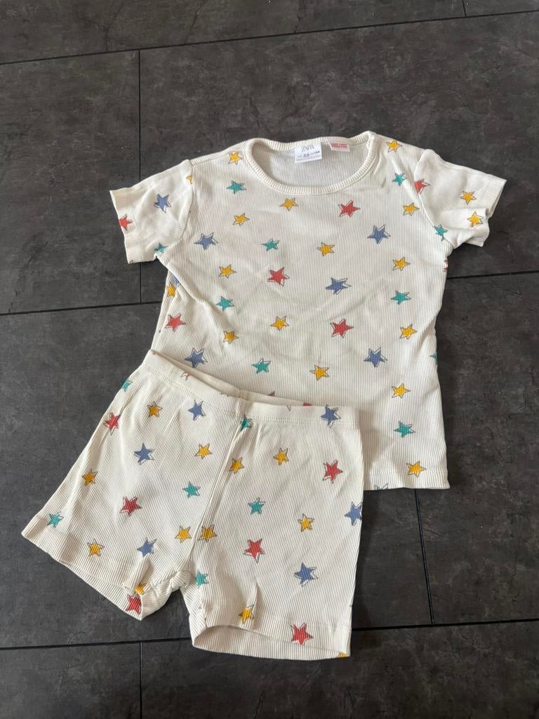 Zara pyjama maat 104, Ophalen of Verzenden, Zo goed als nieuw, Meisje, Nacht- of Onderkleding