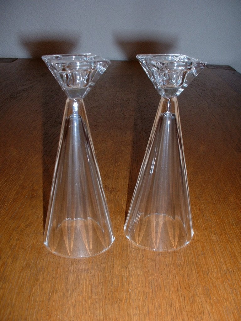 2 glazen kandelaars, Huis en Inrichting, Woonaccessoires | Kandelaars en Kaarsen, Ophalen, Kandelaar, Glas, 17 cm
