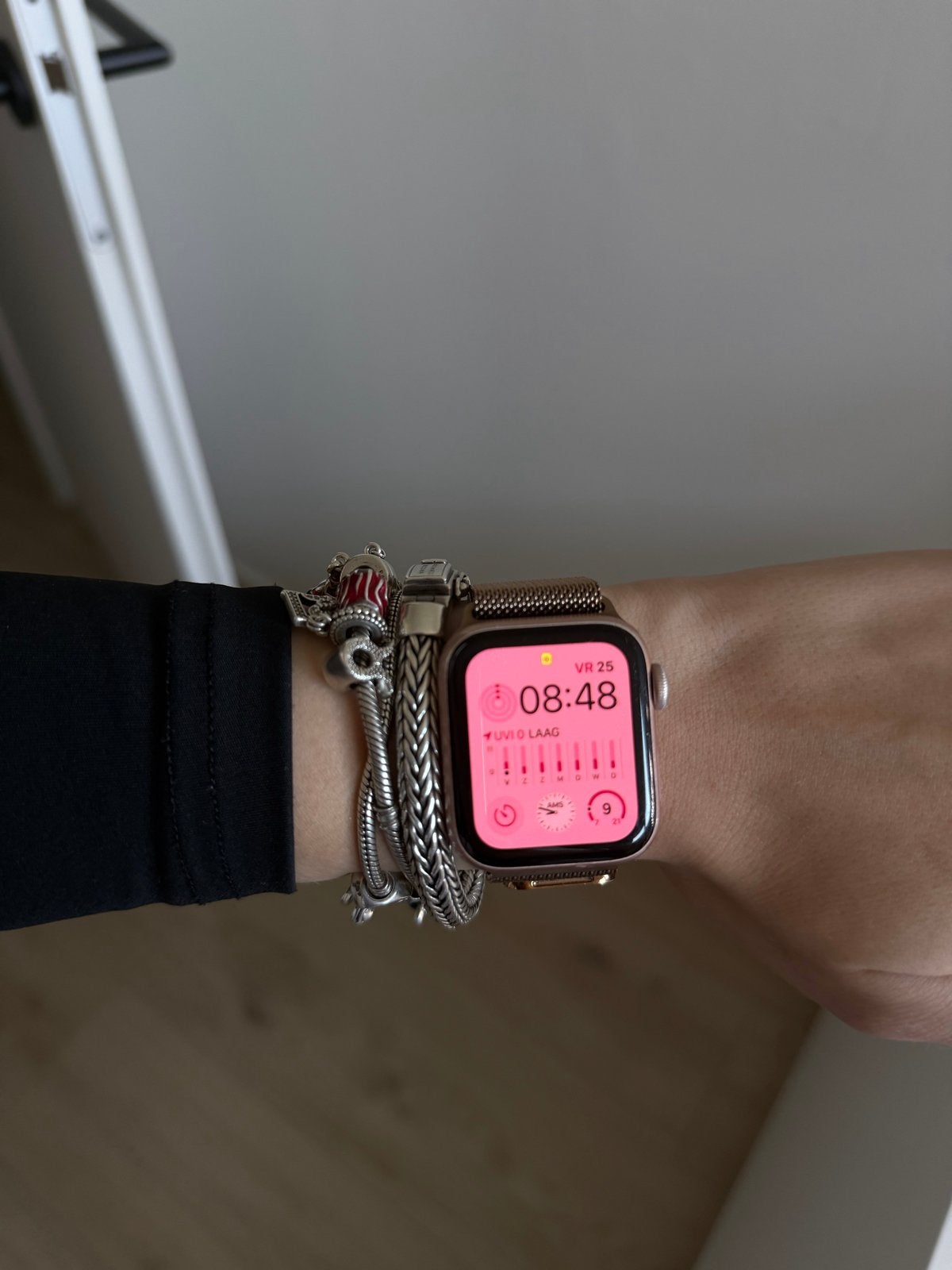 Apple Watch SE 40 mm Roségoud met Milanese band
