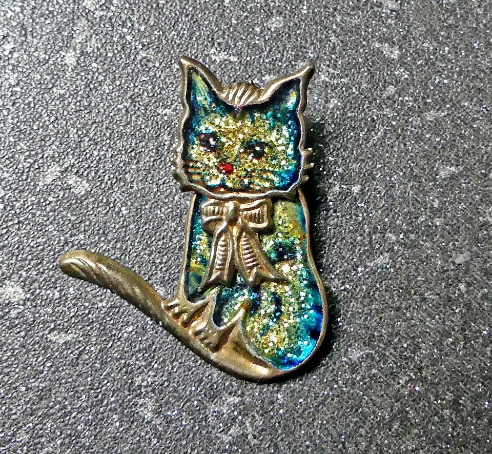 Vintage broche hanger kat poes glitter blik metaal, Overige materialen, 4 tot 7 cm, Gebruikt, Ophalen of Verzenden