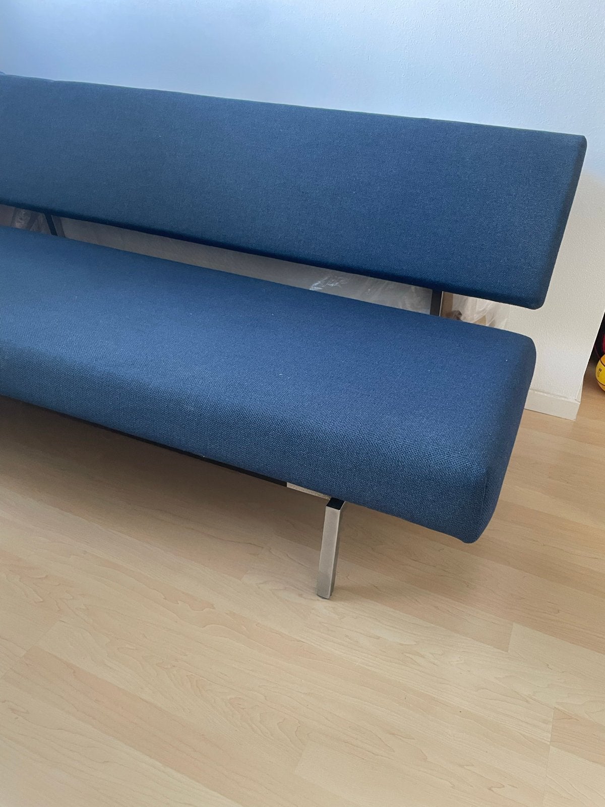 Martin Visser blauwe zitbank, Gebruikt, 150 tot 200 cm, Tweepersoons, 75 tot 100 cm