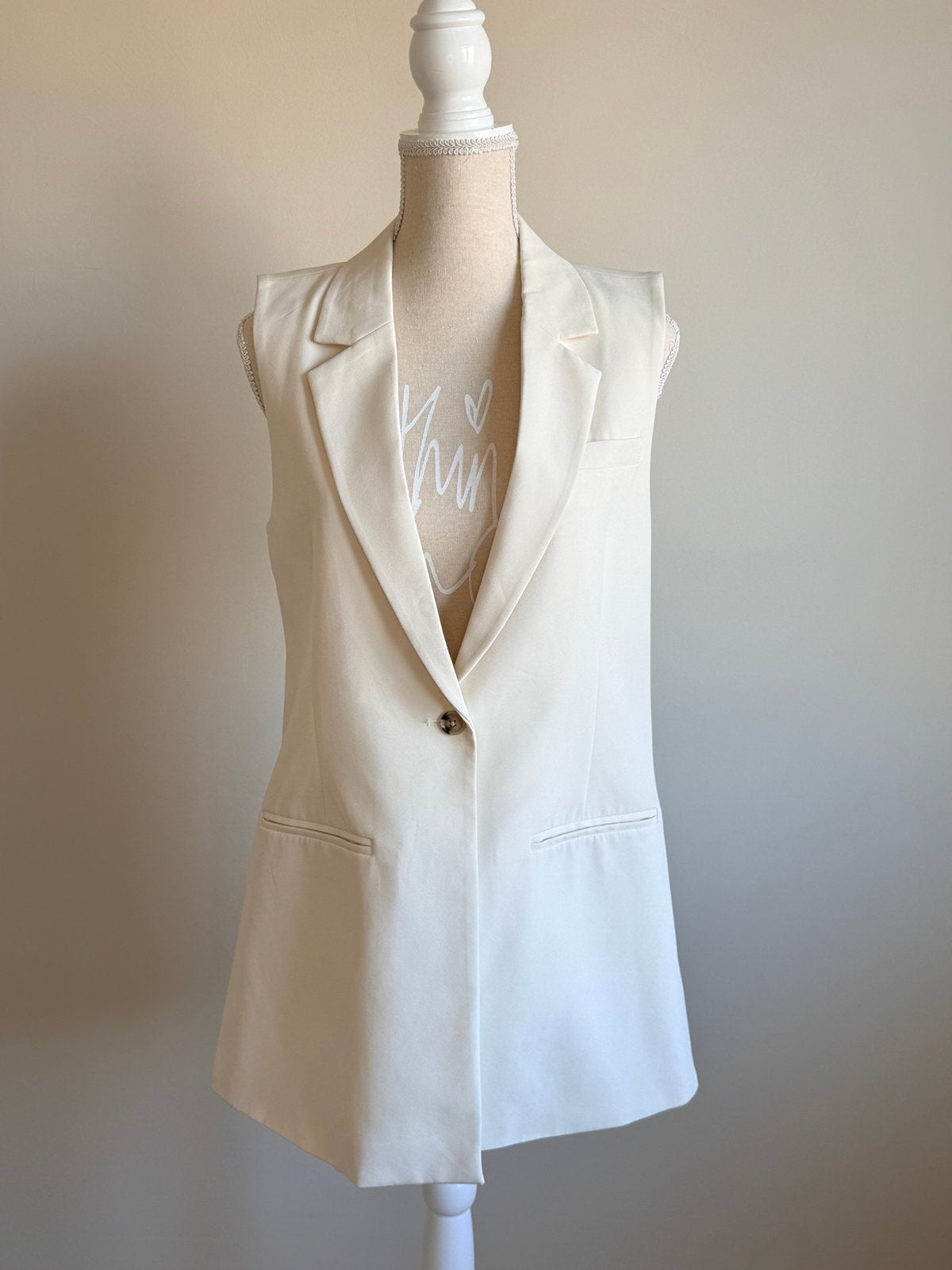 Nieuwe Vila Mouwloze Gilet in Elegante Cremékleur, Ophalen of Verzenden, Nieuw, Maat 36 (S), Beige