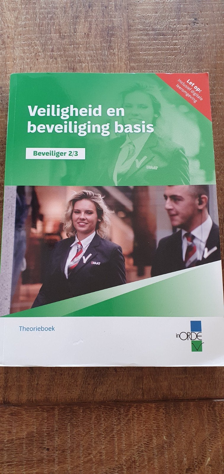 Veiligheid en Beveiliging Basis Beveiliger 2/3 Theorieboeken, Ophalen of Verzenden, Gelezen, MBO
