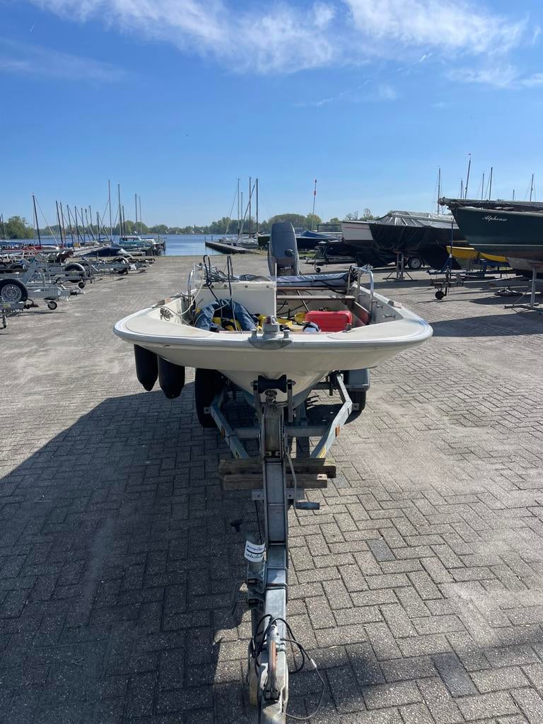 Boston Whaler 15 Classic, 90 Pk Yamaha met Pega trailer., Watersport en Boten, Overige merken, 4 m, Composieten, Elektrische start