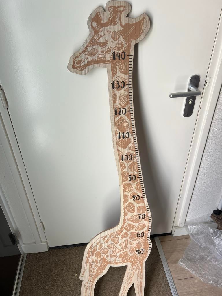 Houten meetlat giraffe voor kinderkamer 3x€2, Ophalen of Verzenden, Gebruikt, Wanddecoratie