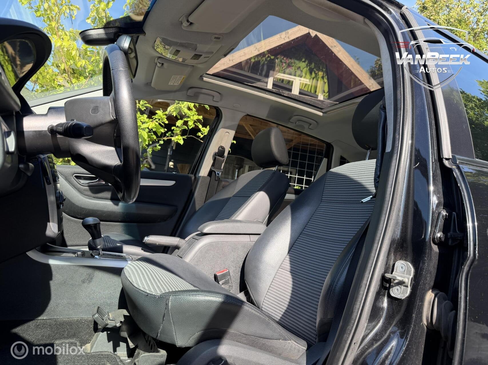 Mercedes B-klasse 200 Pano Automaat airco, 136 pk, Gebruikt, 4 cilinders, 1290 kg
