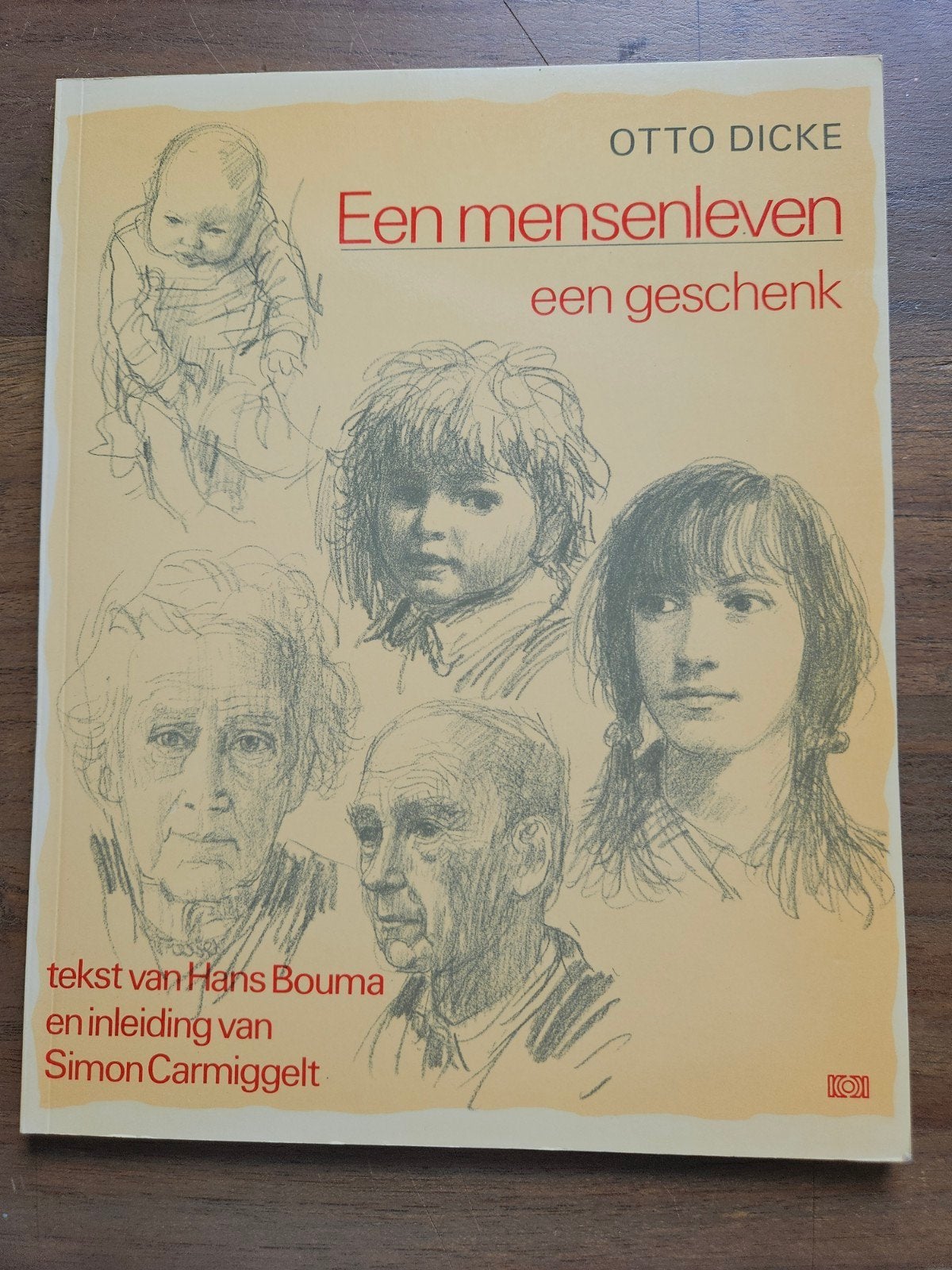 Een mensenleven een geschenk - Otto Dicke, Hans Bouma, Ophalen of Verzenden, Zo goed als nieuw, Otto Dicke, Hans Bouma, Simon Carmiggelt
