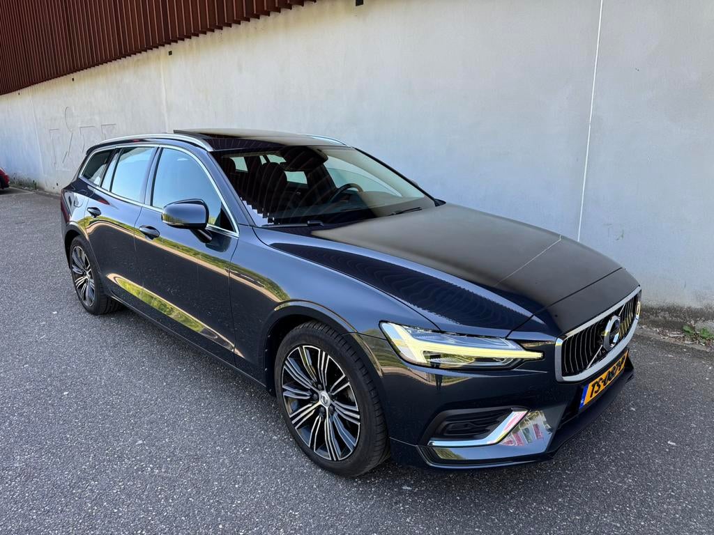 Volvo V60 T5 R-Design | 250pk Geartronic 2018 | Vol optie!, 1800 kg, 4 cilinders, 1969 cc, Origineel Nederlands