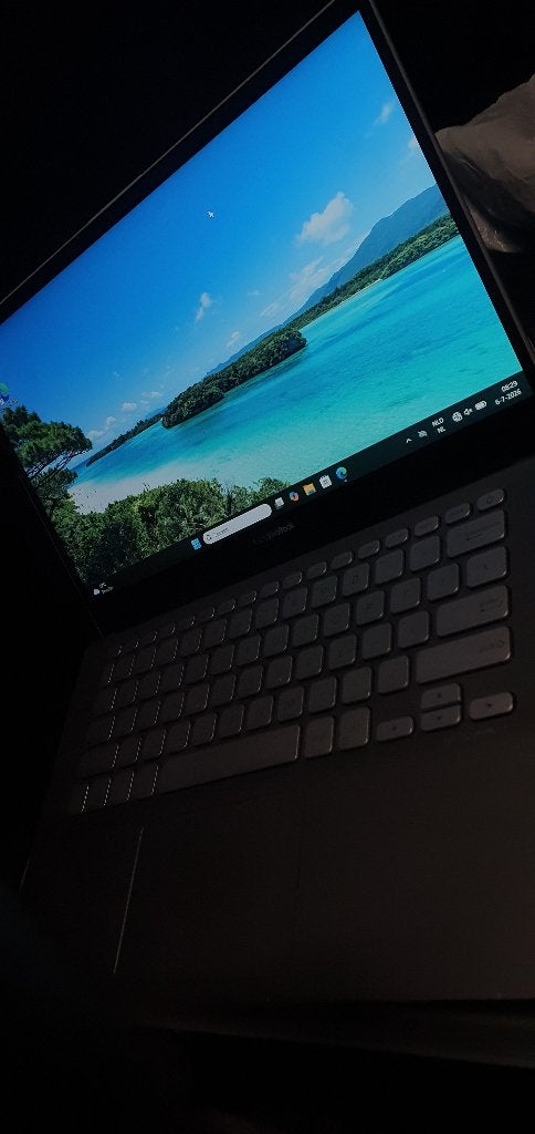 Asus Vivobook laptop, Computers en Software, Windows Laptops, Met videokaart, 2 tot 3 Ghz, Ophalen of Verzenden, Zo goed als nieuw