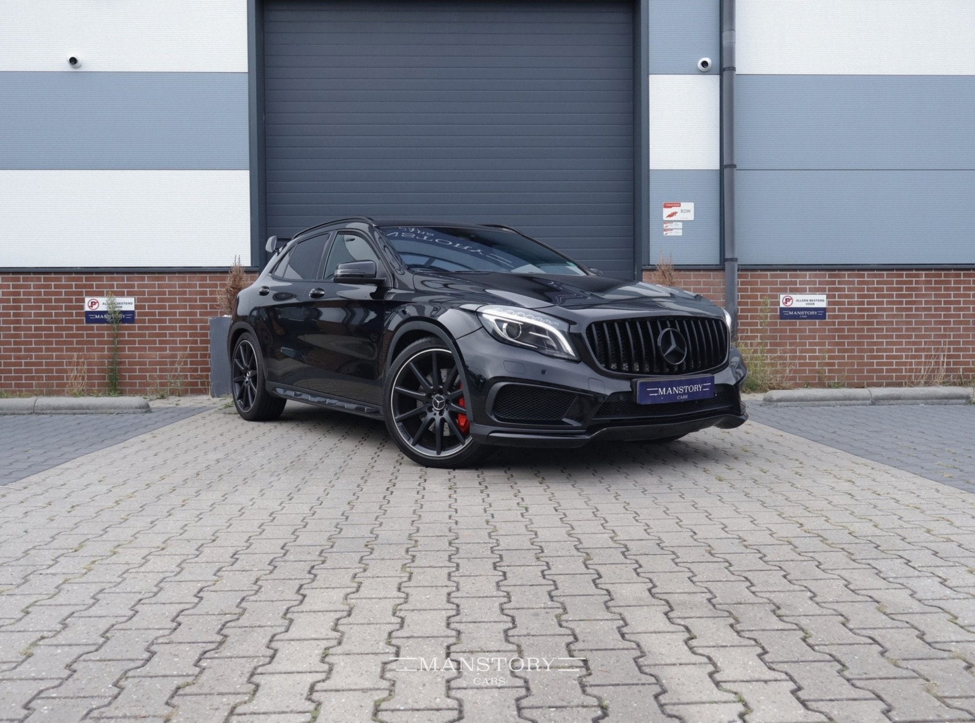 Mercedes-Benz GLA-klasse AMG 45 4MATIC, Auto's, Automaat, Gebruikt, Euro 6, 4 cilinders
