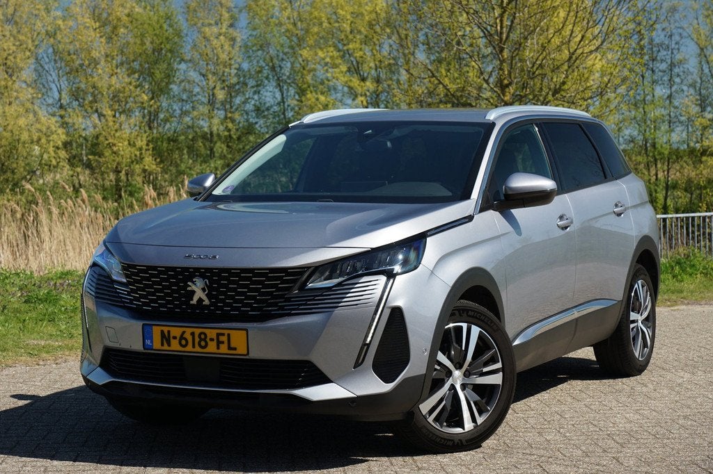 Peugeot 5008 1.2 PureTech Blue Lease Allure | Gris Artense |, Auto's, Peugeot, Voorwielaandrijving, Gebruikt, 1199 cc, 1404 kg